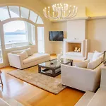 Villa Itis Superb With Balcony & Panoramic View