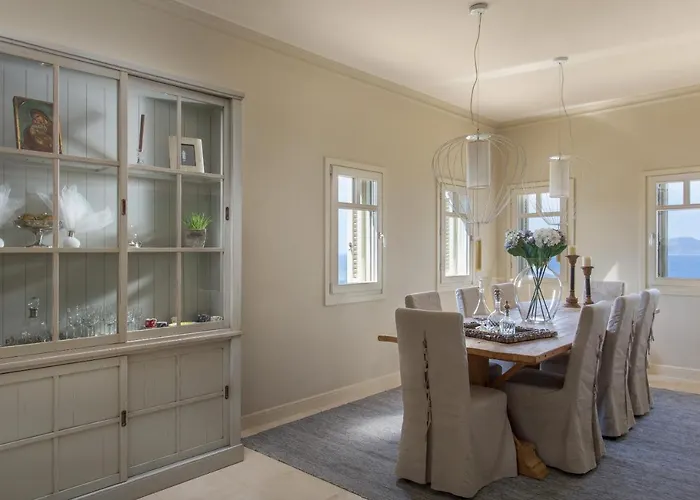 Itis Superb With Balcony & Panoramic View Villa *